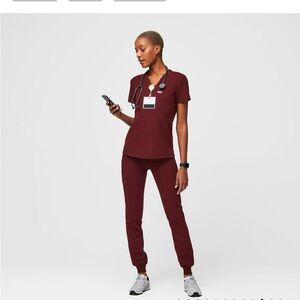 Women's Burgundy Figs Scrub Set